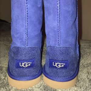 BRAND NEW UGGS size girls 6/women’s 8